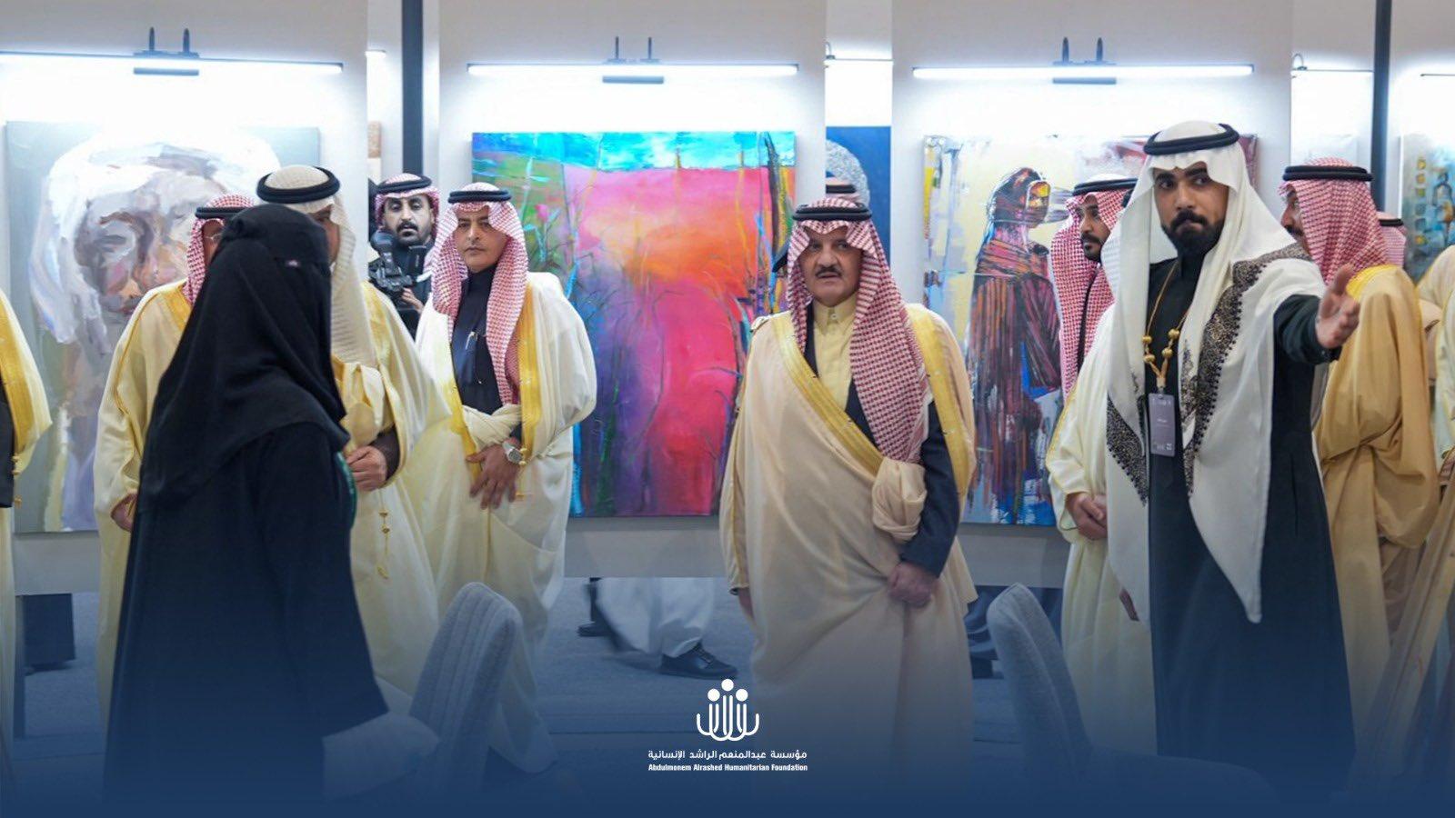 تتشرف دار نورة الموسى للثقافة والفنون بمشاركتها كمشغل لـ #معرض_الواحة ضمن  #مهرجان_تمور_الأحساء_المصنعة حيث تجسد لوحات فنانينا أسمى معاني الإبداع.  وقد ازدان جناحنا بتشريف الإهداءات الفنية لأصحاب السمو الملكي:  🇸🇦 صاحب السمو الملكي الأمير سعود بن نايف بن عبدالعزيز أمير المنطقة الشرقية - حفظه الله - بلوحة فنية من إبداع الفنانة التشكيلية زينب الرزق.  🇸🇦 صاحب السمو الملكي الأمير سعود بن طلال بن بدر أمير الأحساء - حفظه الله - بلوحة فنية من إبداع الفنان الواعد عبدالله الأمير.